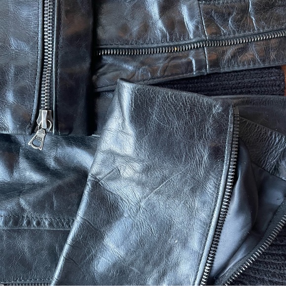 Ventcouvert Leather Jacket - Picture 3 of 9
